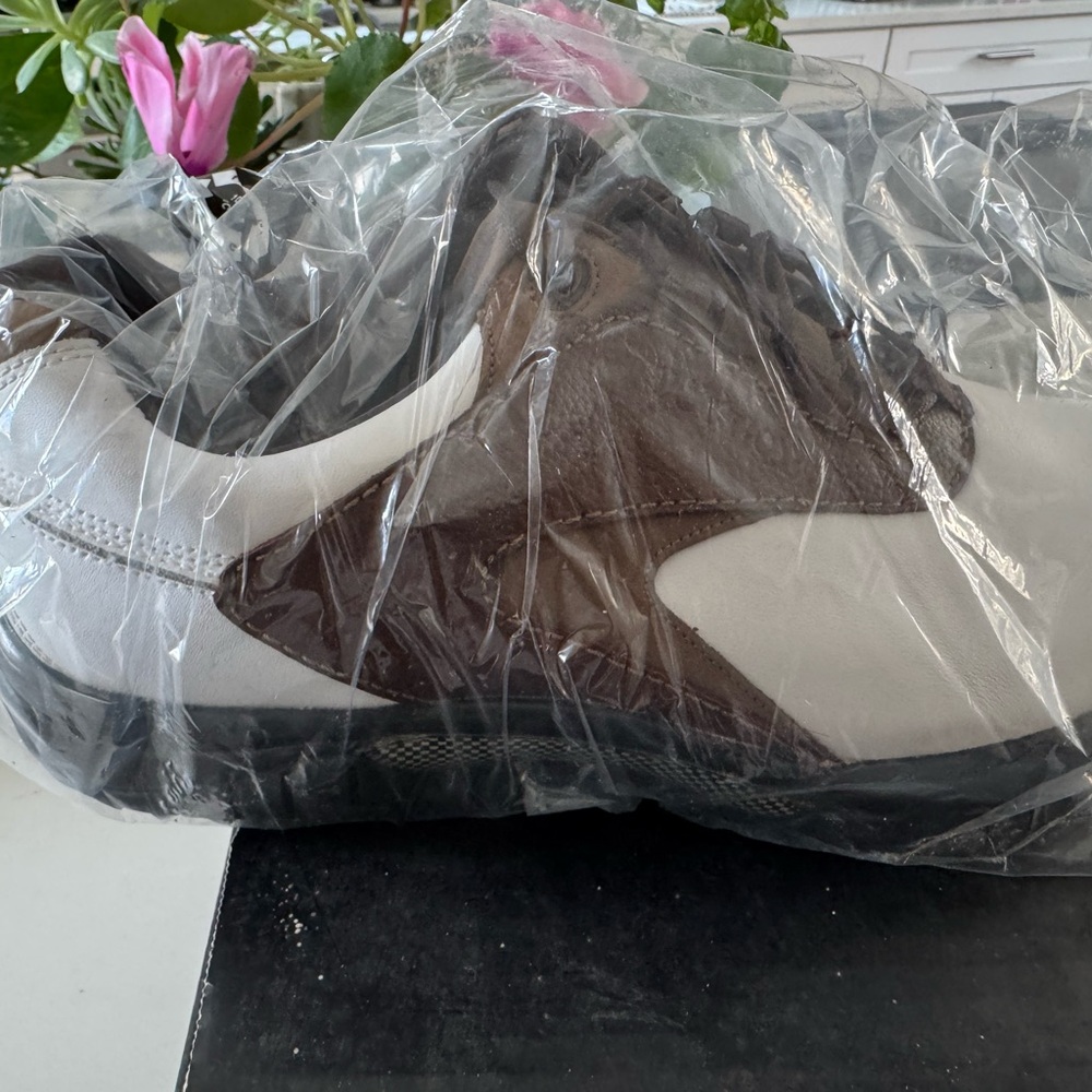 Stylish Brown and White golf shoes 9.5 wide men’s